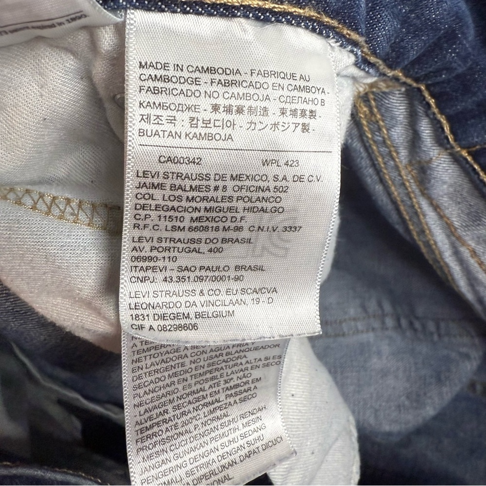Levi's 514 Straight Leg Blue Jeans Classic Style 38 W 32 L Medium Wash GUC - Picture 6 of 8